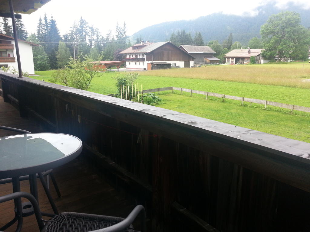 Bed and Breakfast Haus Karwendelblick Leutasch Pokoj fotografie